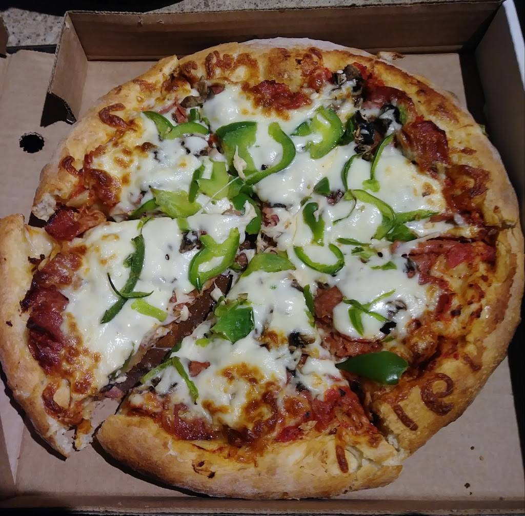 Ville Émard Deli-Pizzeria | restaurant | 6078 Rue Laurendeau, Montréal, QC H4E 3X5, Canada | 5147614586 OR +1 514-761-4586