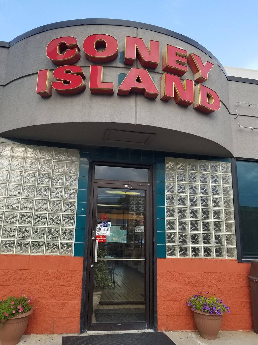 New York Red Hots Coney Island | restaurant | 1235 W 14 Mile Rd, Madison Heights, MI 48071, USA | 2485891470 OR +1 248-589-1470