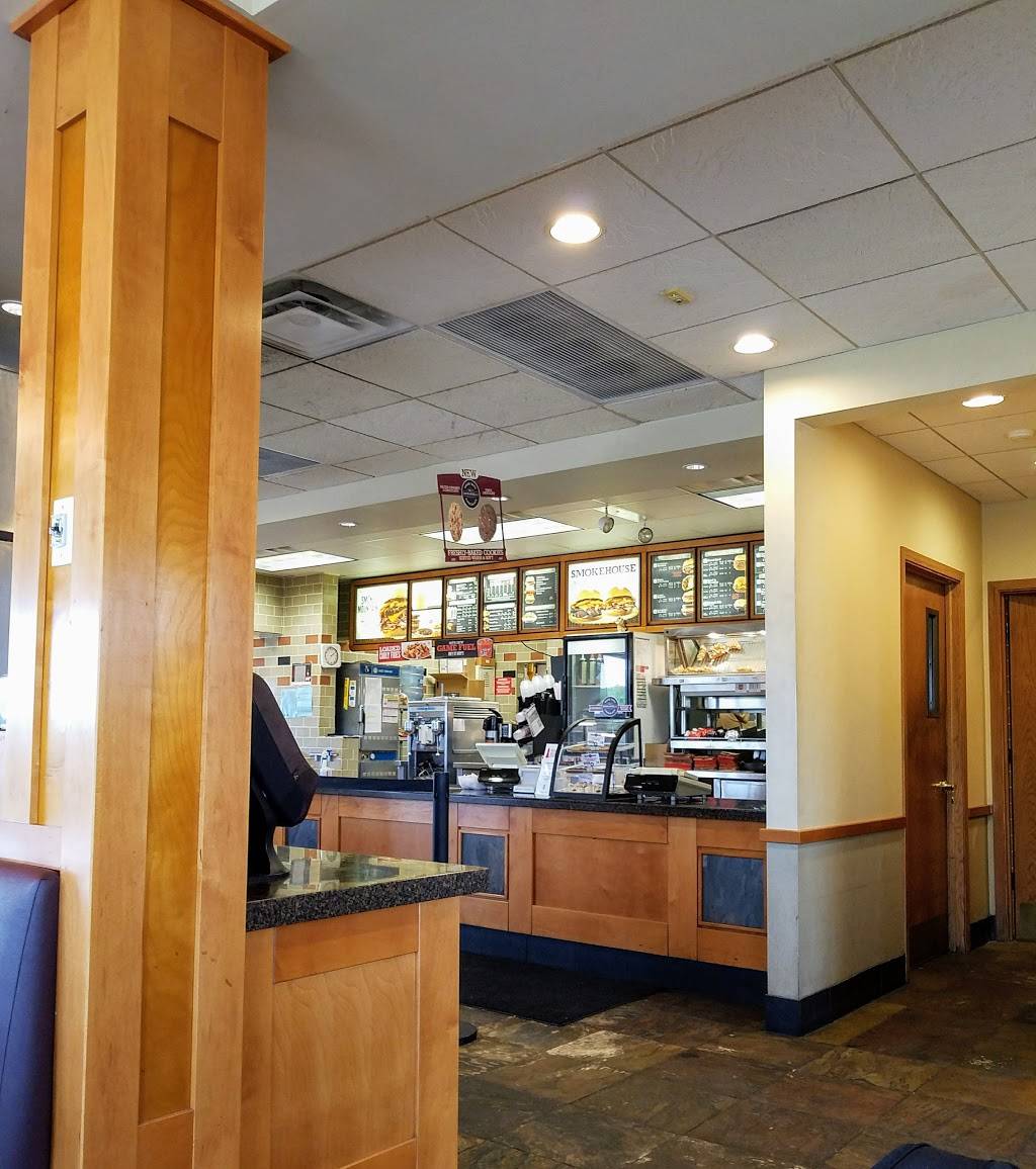 Arbys | restaurant | 1534 E Main St, St. Charles, IL 60174, USA | 6305843611 OR +1 630-584-3611