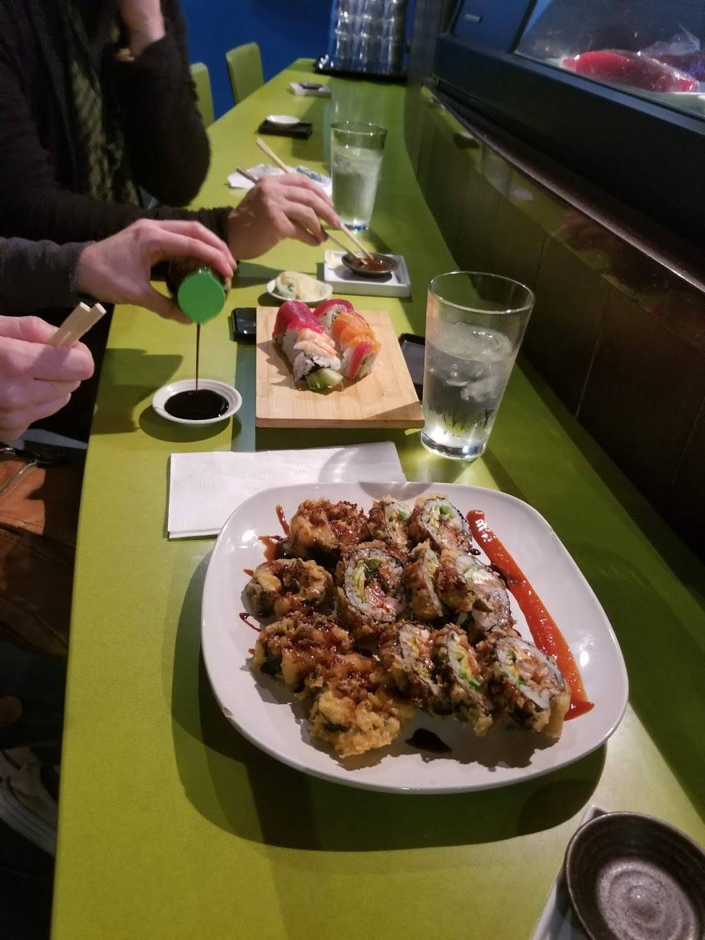 Wild Tunas | restaurant | 805 E Thunderbird Rd, Phoenix, AZ 85022, USA | 6029388862 OR +1 602-938-8862