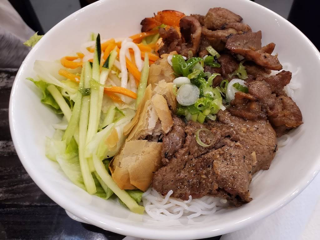 Pho Today | restaurant | 75 NJ-17, East Rutherford, NJ 07073, USA | 2014388818 OR +1 201-438-8818