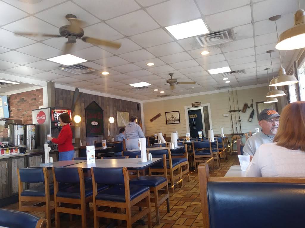 Captain Ds | restaurant | 6722 Maynardville Pike, Knoxville, TN 37918, USA | 8659222901 OR +1 865-922-2901