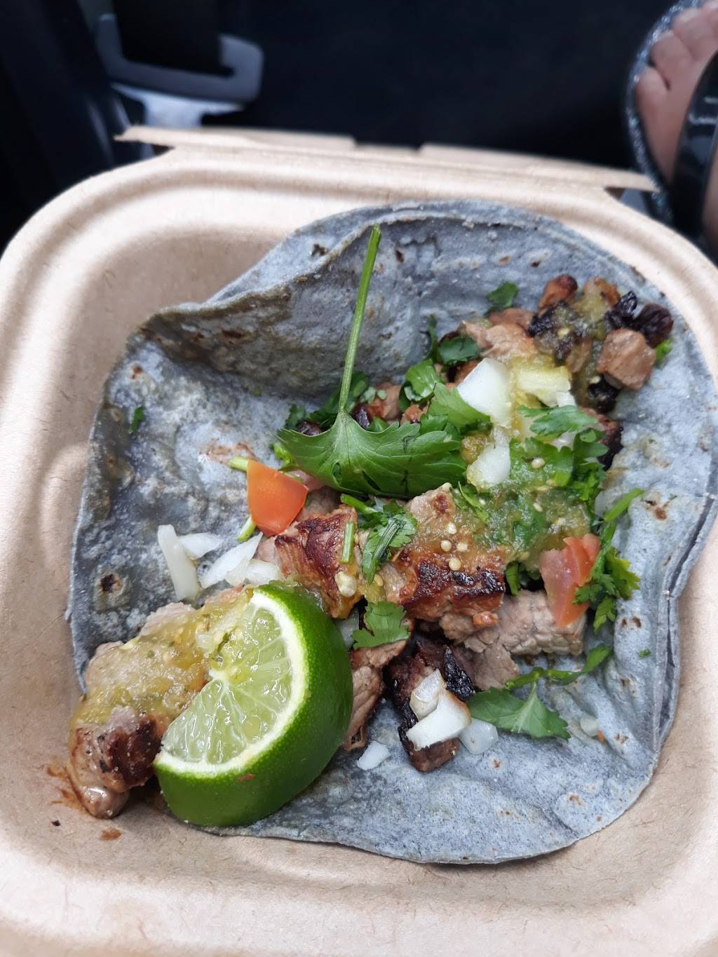 Iguanas Mexican Street Café | restaurant | 1800 State St, La Crosse, WI 54601, USA | 6085193112 OR +1 608-519-3112