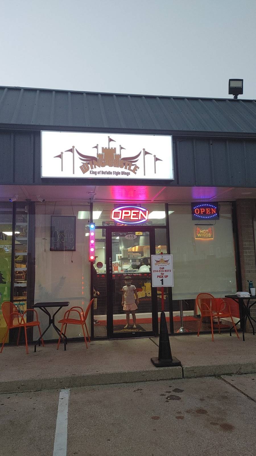 Wing Castle | restaurant | 397 E Southwest Pkwy Suite #105, Lewisville, TX 75067, USA | 2145139373 OR +1 214-513-9373
