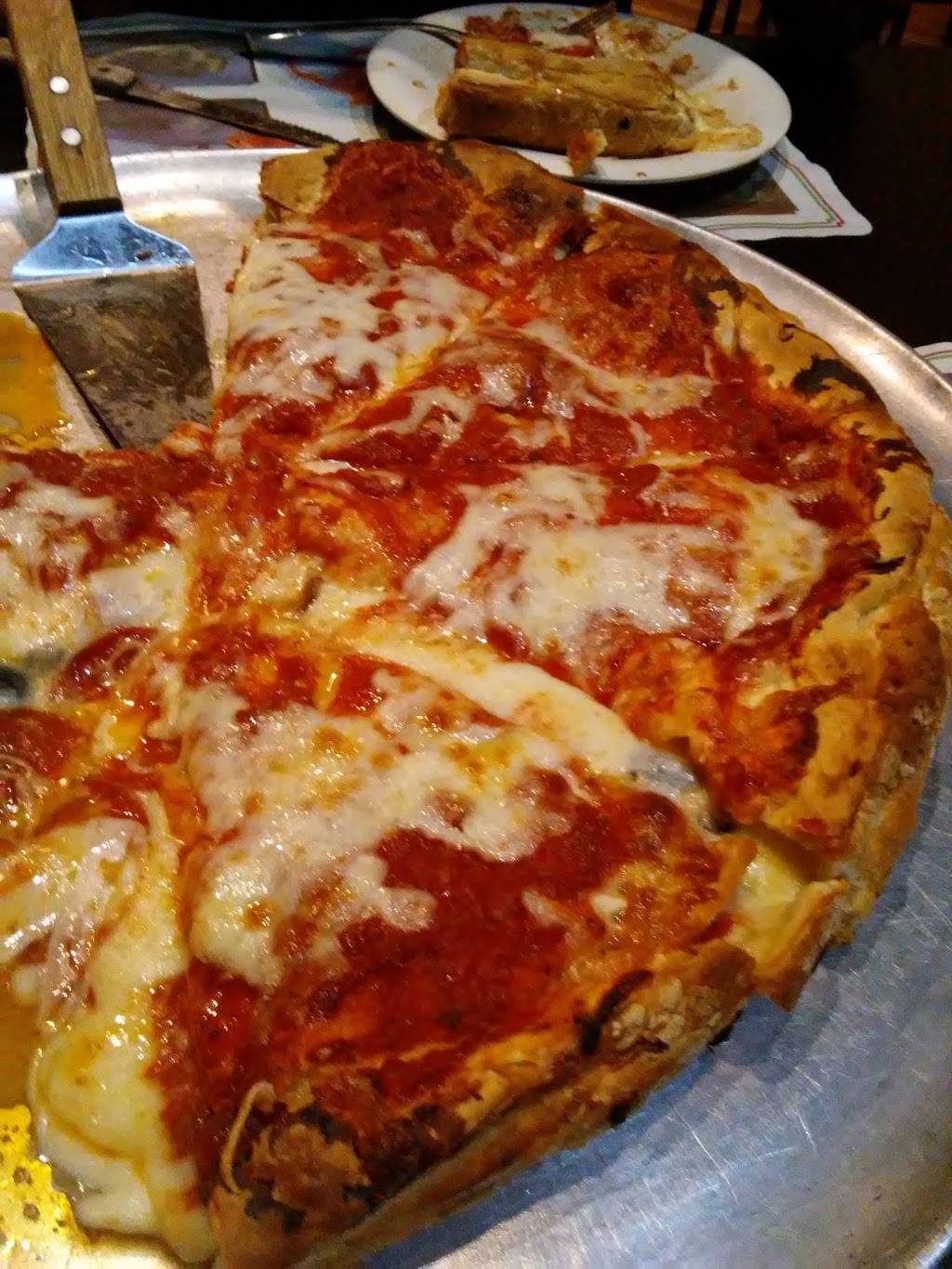 Giannis Pizza & Italian Ristorante | restaurant | Hillsboro, IL 62049, USA | 2175327888 OR +1 217-532-7888