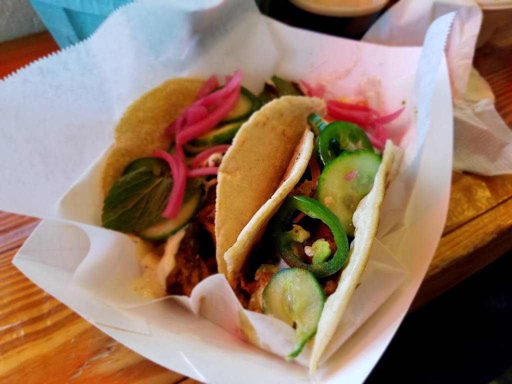 Antique Taco | restaurant | 1000 W 35th St, Chicago, IL 60609, USA | 7738239410 OR +1 773-823-9410