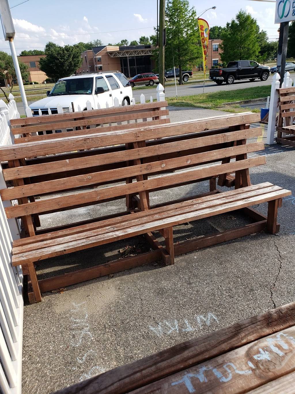 Penguins Snoballs | cafe | 2388 E Little Creek Rd, Norfolk, VA 23518, USA | 7576920962 OR +1 757-692-0962