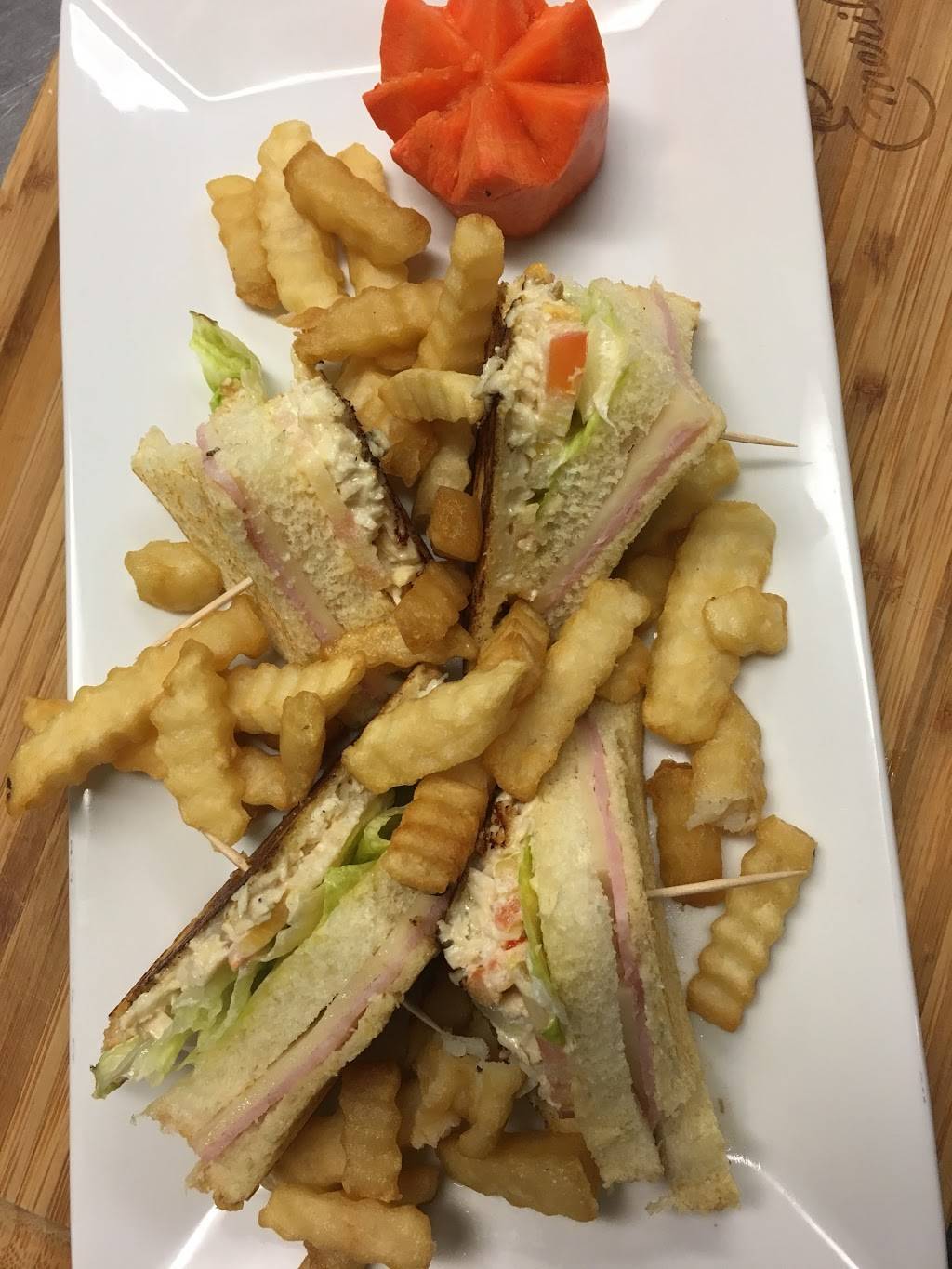 Flavor Grill Restaurante & Catering | restaurant | 415 Lawrence St, Lowell, MA 01852, USA | 9784550864 OR +1 978-455-0864