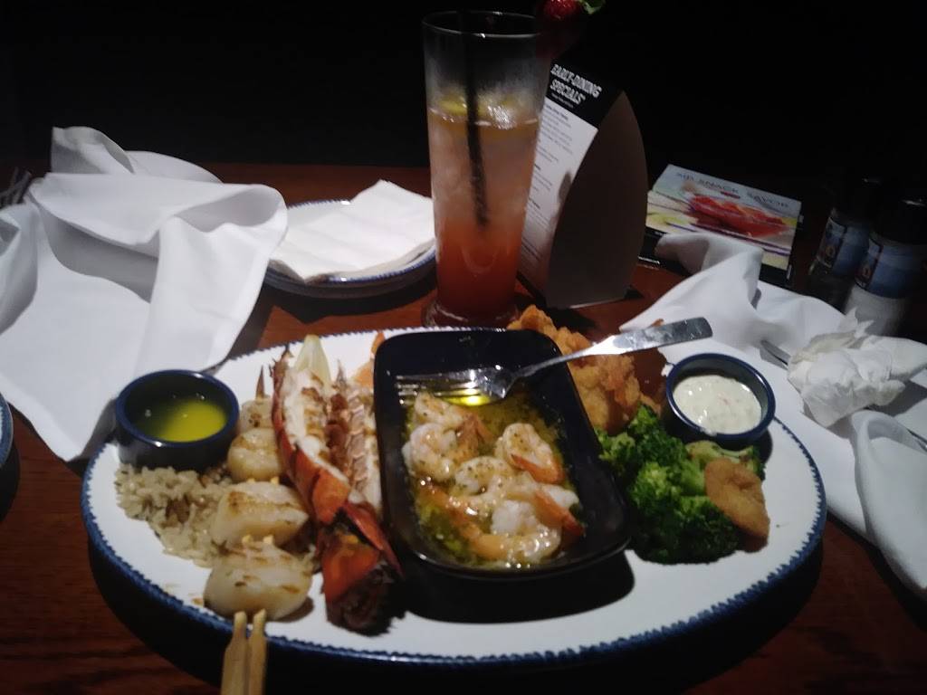 Red Lobster | restaurant | 606 West Sunrise Hwy., Valley Stream, NY 11581, USA | 5168250277 OR +1 516-825-0277