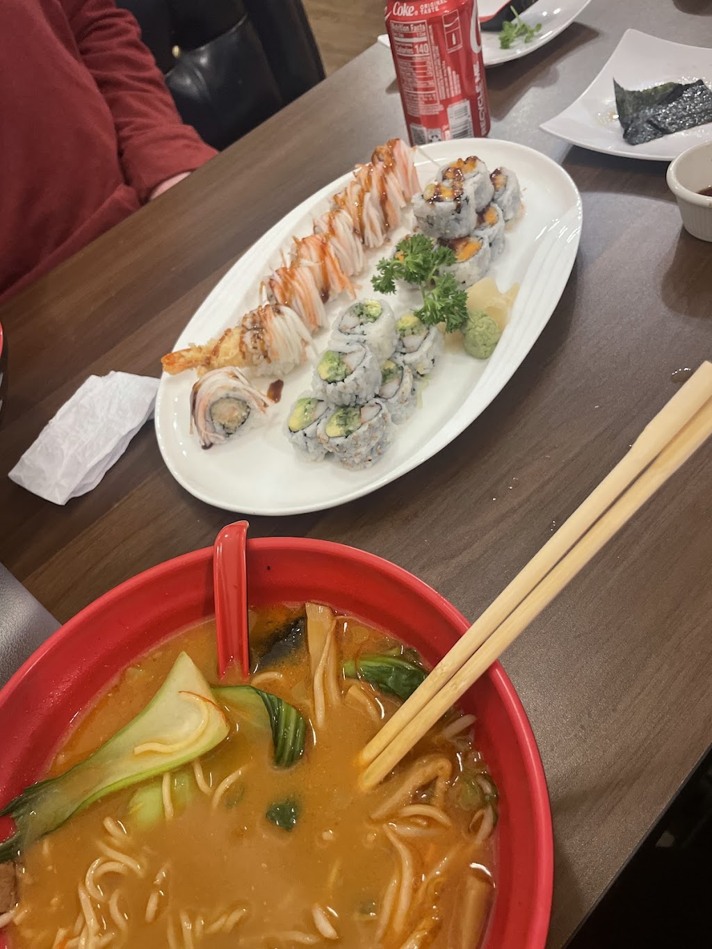 Yas Sushi and Ramen | restaurant | 800 Brockton Ave suite 5, Abington, MA 02351, USA | 7819850000 OR +1 781-985-0000