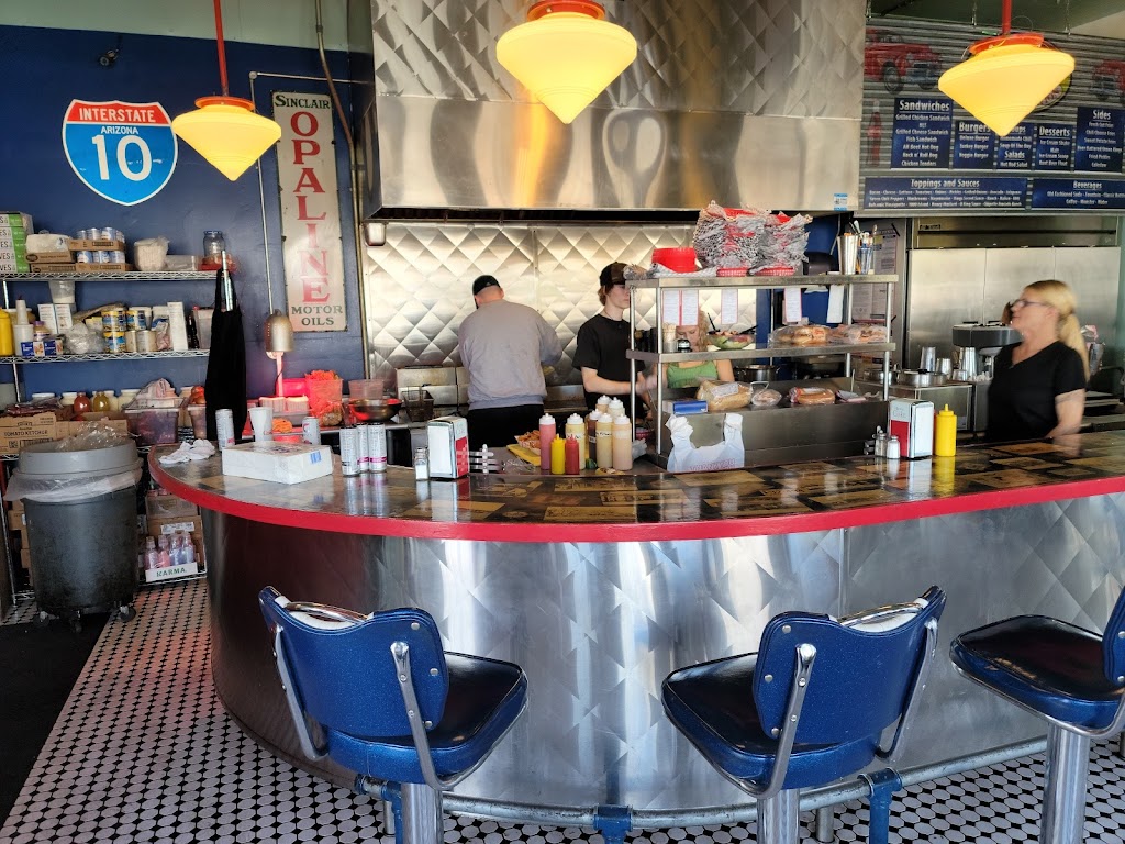 Bings Burger Station | restaurant | 794 N Main St, Cottonwood, AZ 86326, USA | 9288520109 OR +1 928-852-0109