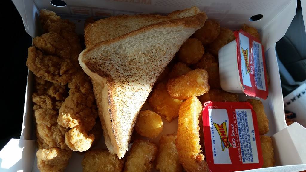 Sonic Drive-In | restaurant | 1956 Harner Dr, Xenia, OH 45385, USA | 9373526376 OR +1 937-352-6376