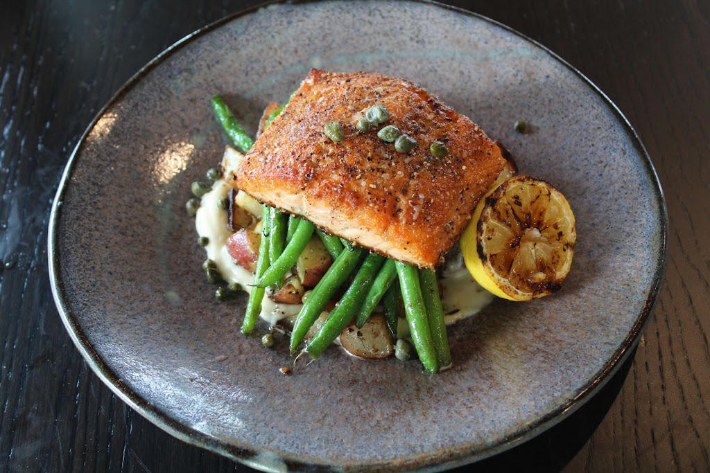 The Battery | restaurant | 2821 Central Ave Suite 101, Homewood, AL 35209, USA | 2057340088 OR +1 205-734-0088