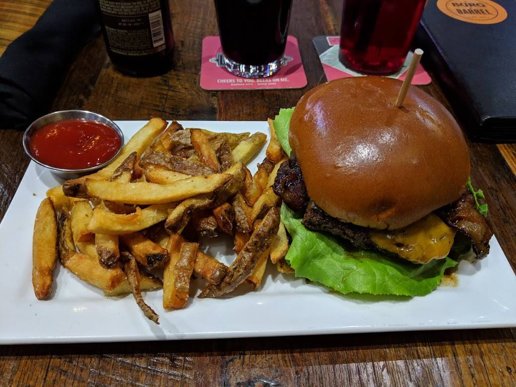 Burg & Barrel Leawood | restaurant | 5408 151st St, Leawood, KS 66224, USA | 9134440494 OR +1 913-444-0494