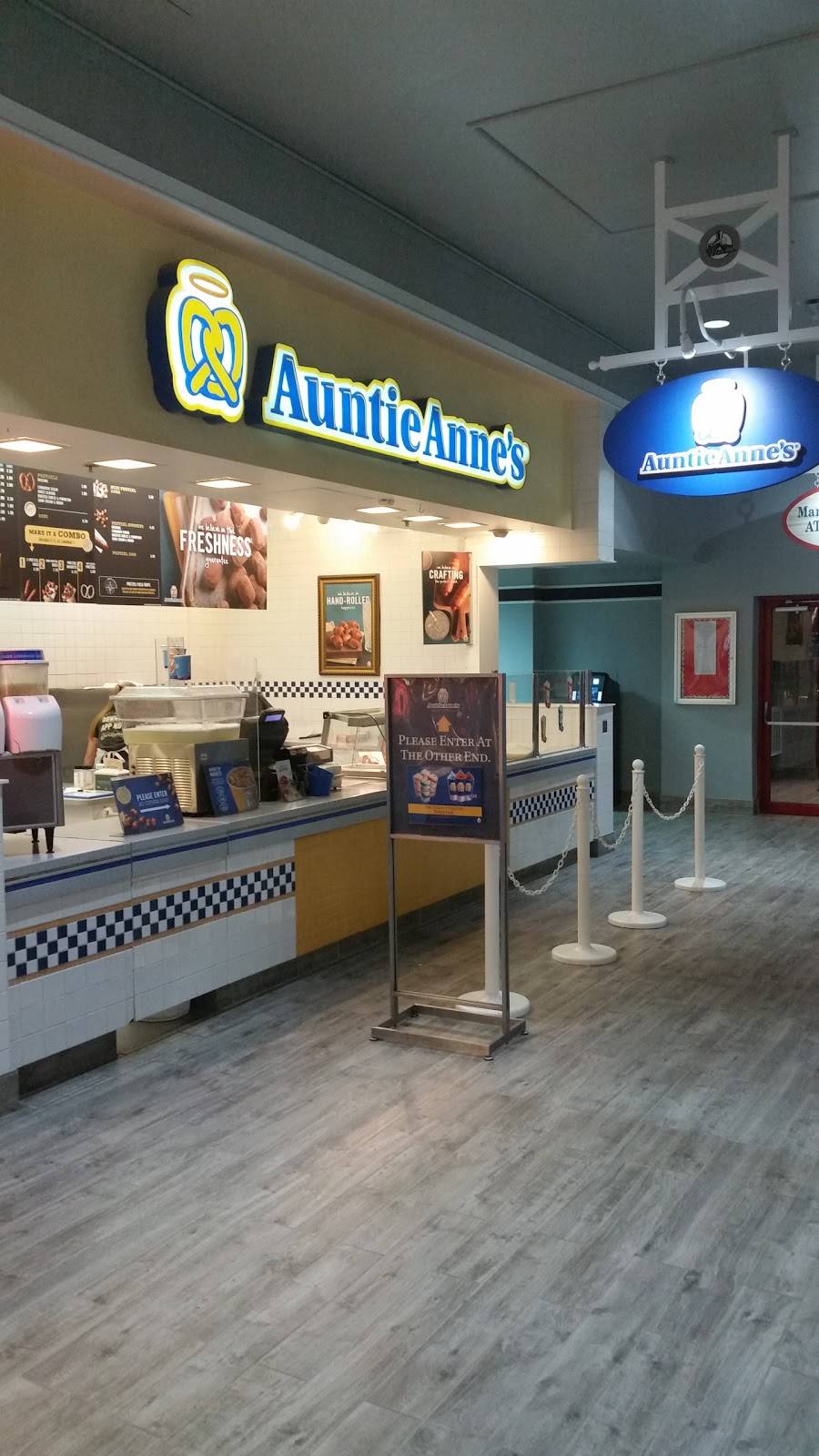 Auntie Annes | bakery | 9911 Avon Lake Rd spc f70, Burbank, OH 44214, USA | 3309485153 OR +1 330-948-5153