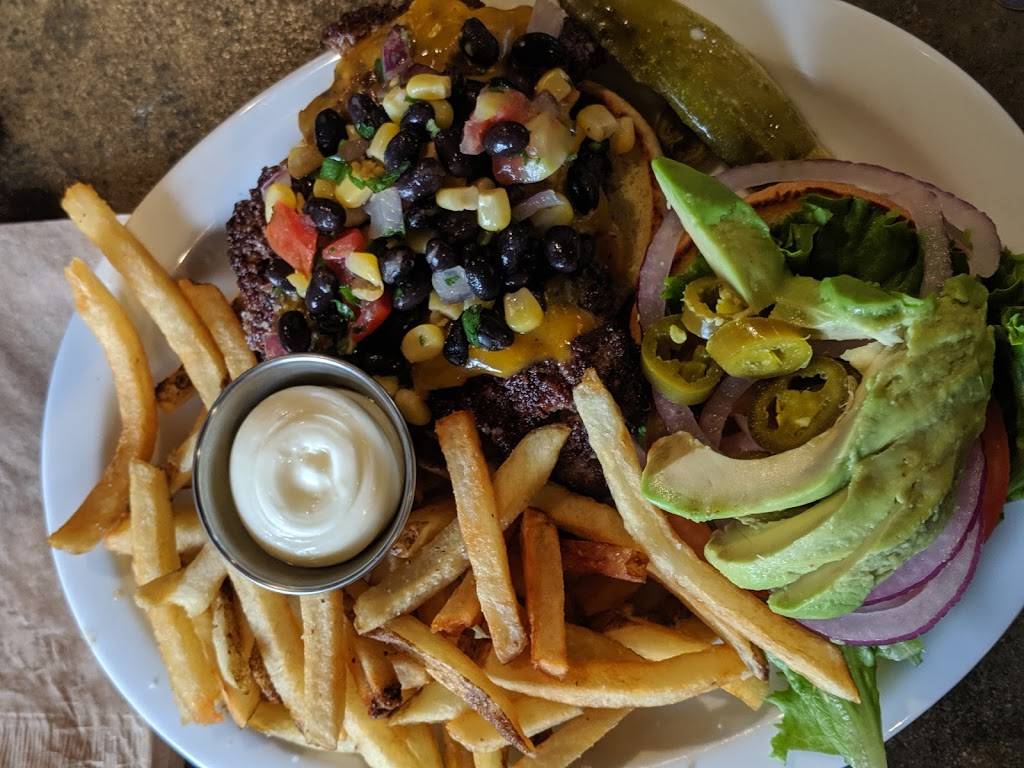 Green Truck Neighborhood Pub | restaurant | 2430 Habersham St, Savannah, GA 31401, USA | 9122345885 OR +1 912-234-5885