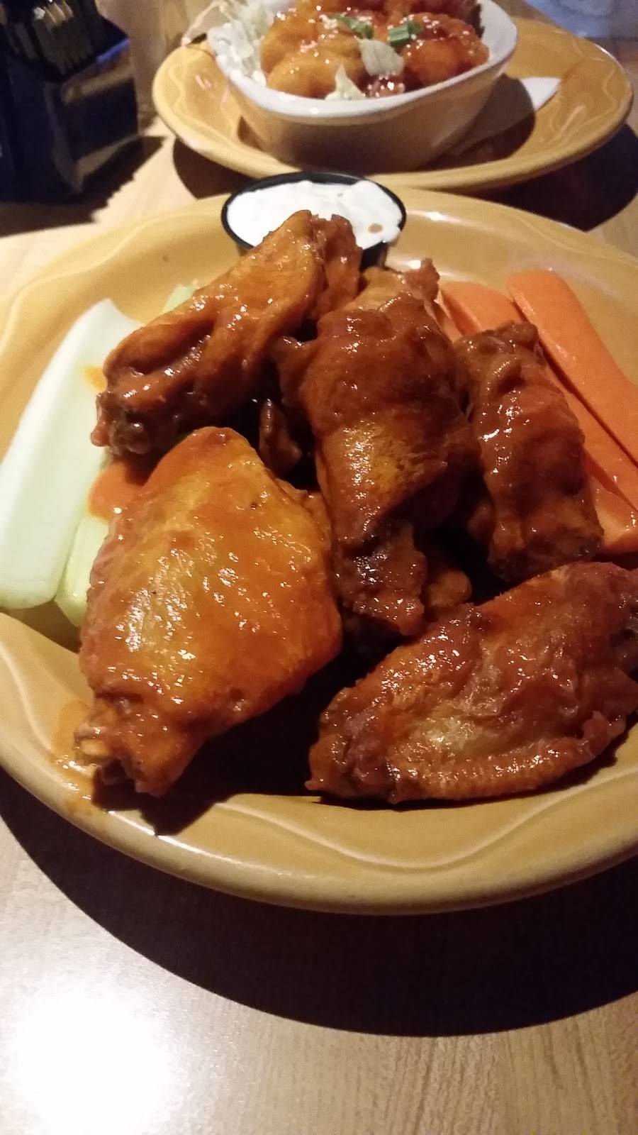 Bentleys Roadhouse | restaurant | 28410 S River Rd, Harrison Charter Township, MI 48045, USA | 5864653663 OR +1 586-465-3663