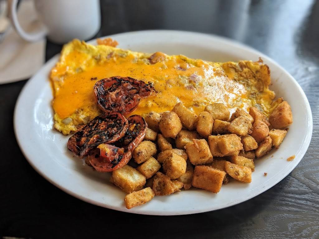 Home Plate Restaurant | restaurant | 955 Elgin St W, Cobourg, ON K9A 5J6, Canada | 9053727212 OR +1 905-372-7212