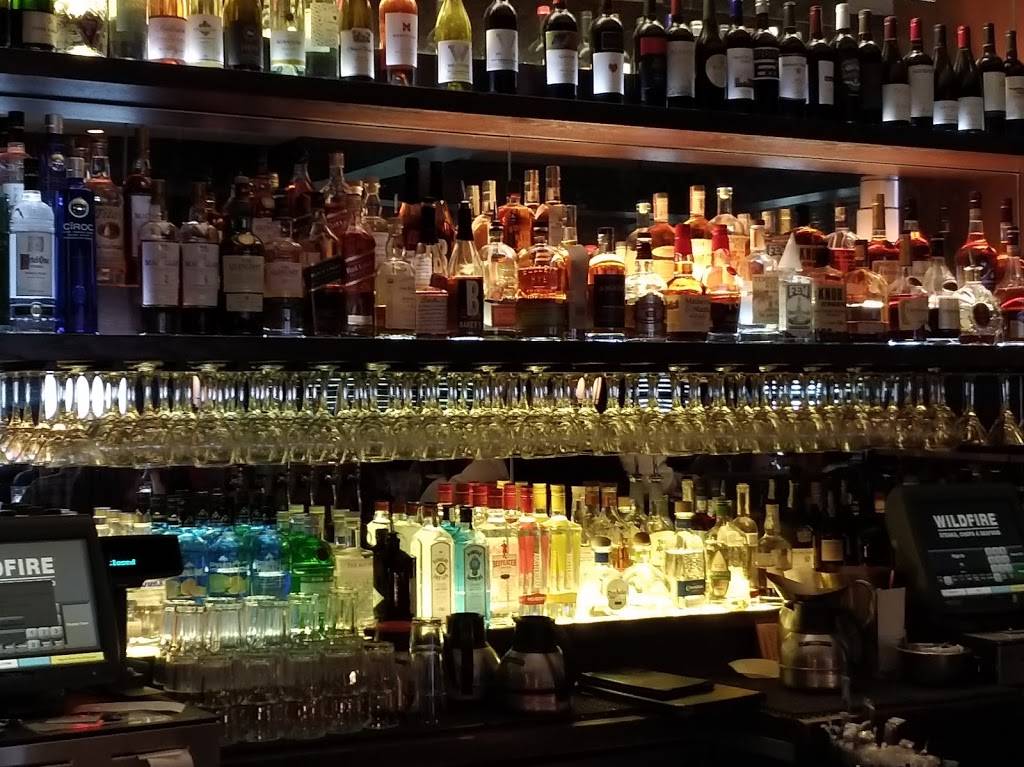 Wildfire Glenview | restaurant | 1300 Patriot Blvd, Glenview, IL 60026, USA | 8476576363 OR +1 847-657-6363