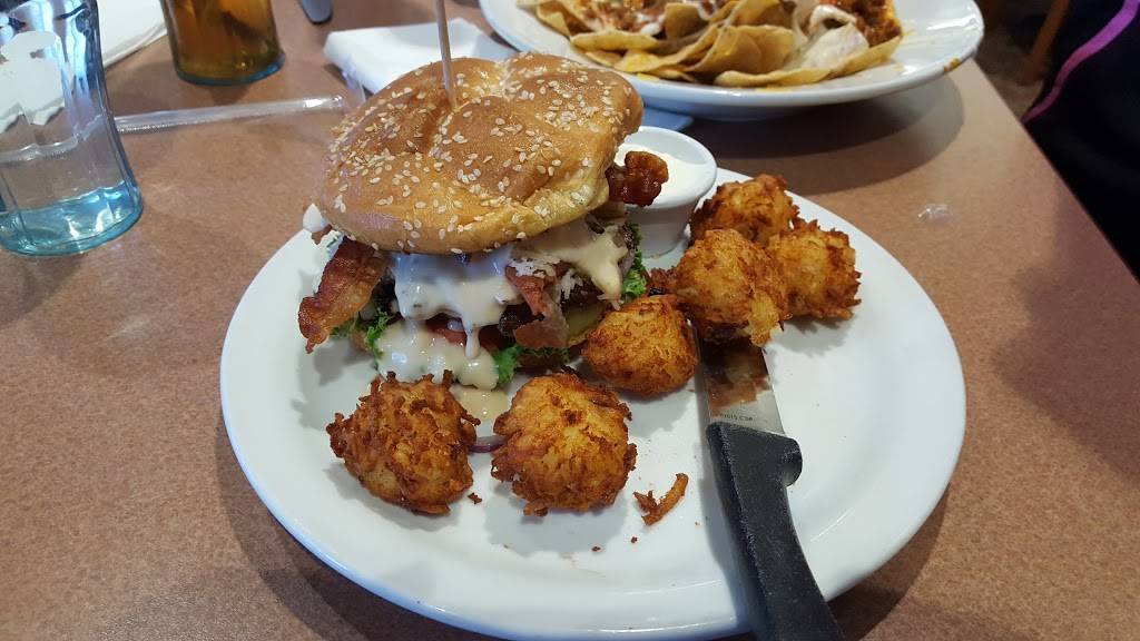 Flying J Travel Center | restaurant | 844 E 1250 S, Haubstadt, IN 47639, USA | 8127685304 OR +1 812-768-5304