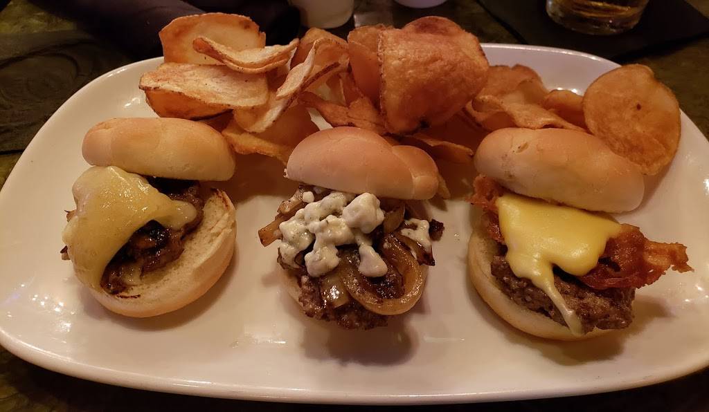 Irish 31 Pub House & Eatery | restaurant | 1611 W Swann Ave, Tampa, FL 33606, USA | 8132500031 OR +1 813-250-0031