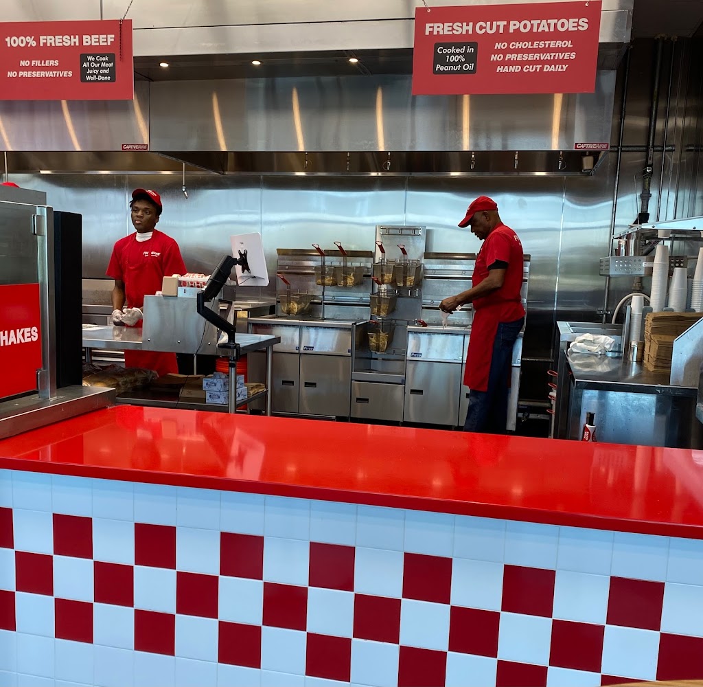 Five Guys | meal takeaway | 2850 Red Rd Unit 340-350, Miramar, FL 33025, USA | 9548891287 OR +1 954-889-1287