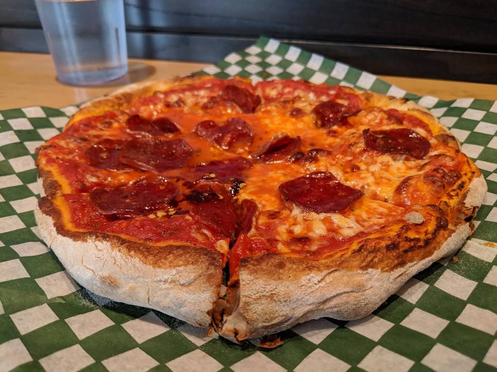 Fiazza Fresh Fired | restaurant | 205 Richmond Rd, Ottawa, ON K1Z 6W4, Canada | 6137252222 OR +1 613-725-2222