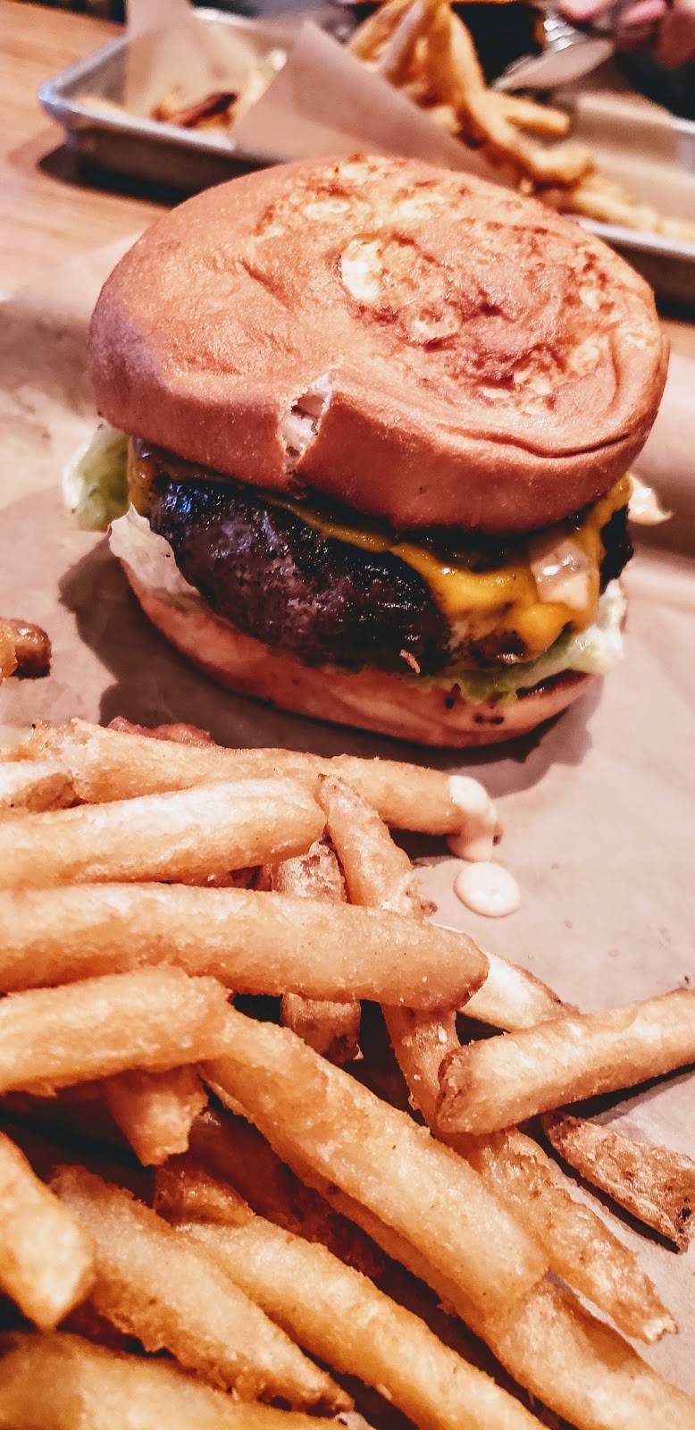 BJs Restaurant & Brewhouse | restaurant | 21001 N Tatum Blvd, Phoenix, AZ 85050, USA | 4805380555 OR +1 480-538-0555