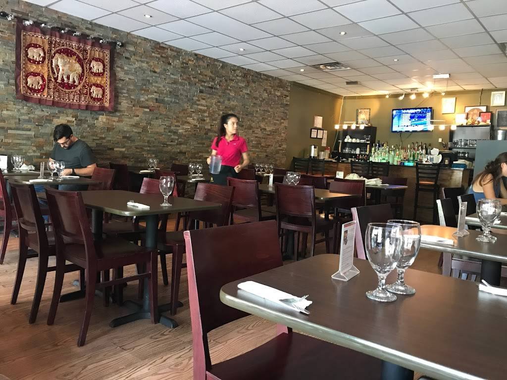 Sanphan Thai Cuisine | restaurant | 653 Pennsylvania Ave SE, Washington, DC 20003, USA | 2025449368 OR +1 202-544-9368