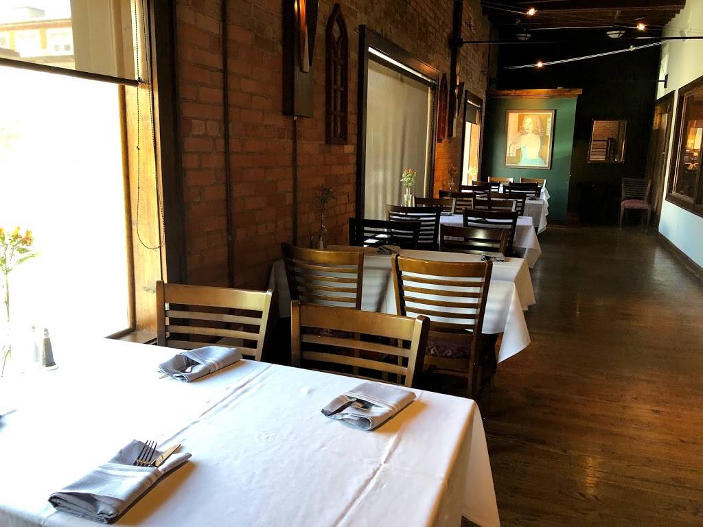 The French Broad, A Kitchen & Wine Bar | restaurant | 342 N Main St, Hendersonville, NC 28739, USA | 8285959797 OR +1 828-595-9797