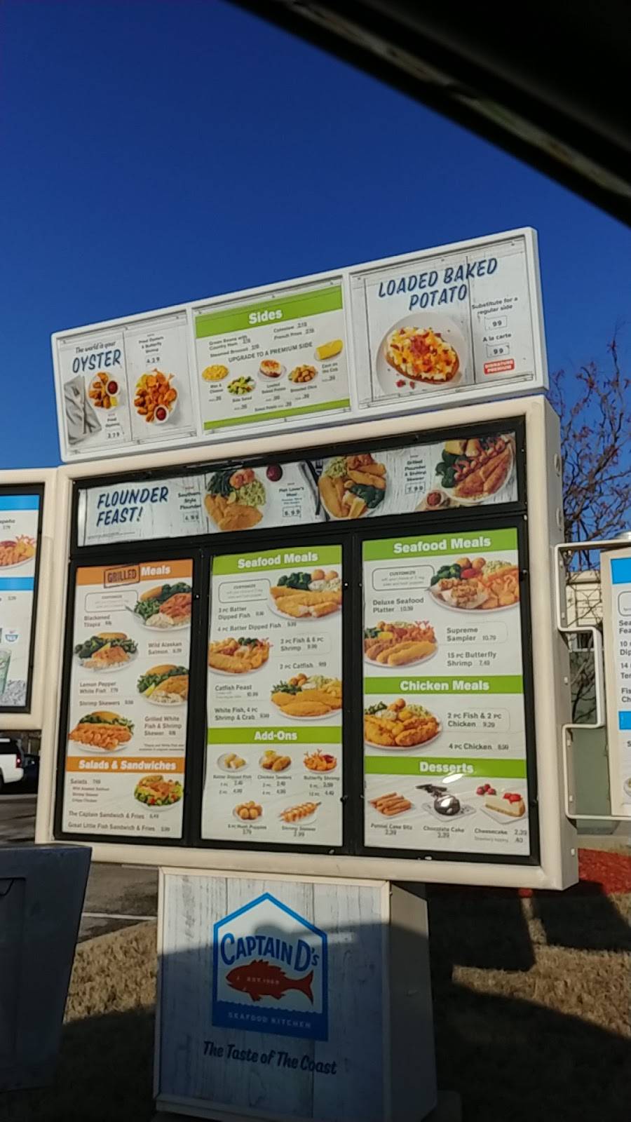 Captain Ds | restaurant | 4209 Hacks Cross Rd, Memphis, TN 38125, USA | 9017572366 OR +1 901-757-2366