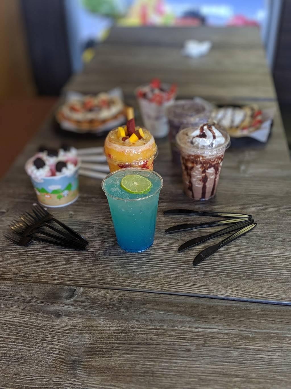 Crepes N Cravings Lake Elsinore | restaurant | 31715 Riverside Dr, Lake Elsinore, CA 92530, USA | 9515791468 OR +1 951-579-1468