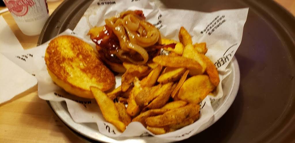 Fuddruckers | restaurant | 100 N Carter Rd, Ashland, VA 23005, USA | 8047986011 OR +1 804-798-6011