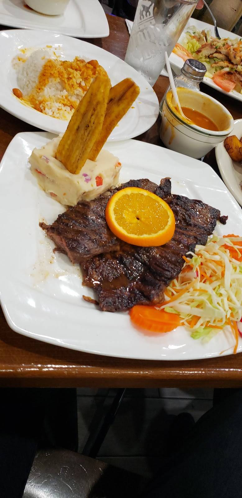 El Rancho Dominicano | restaurant | 1157 Flatbush Ave, Brooklyn, NY 11226, USA | 3476279030 OR +1 347-627-9030