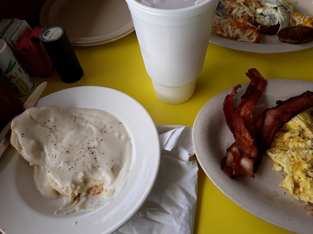 Judys Drive In | restaurant | 1024 N Main St, Waldron, AR 72958, USA | 4796370803 OR +1 479-637-0803