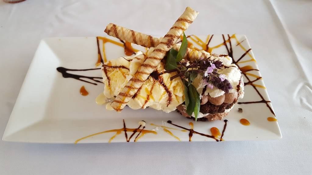 Spoon River Artworks and Market | restaurant | 263 Pamlico St, Belhaven, NC 27810, USA | 2529453899 OR +1 252-945-3899