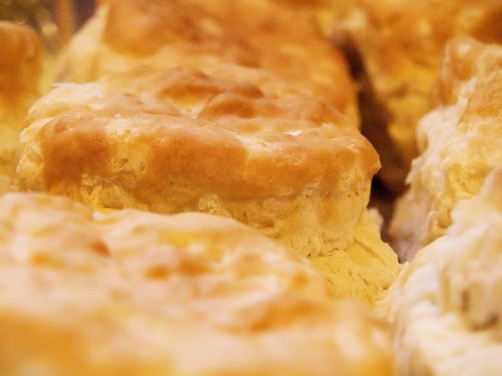 The Big Biscuit | restaurant | 5502 NE Antioch Rd, Kansas City, MO 64119, USA | 8163212955 OR +1 816-321-2955