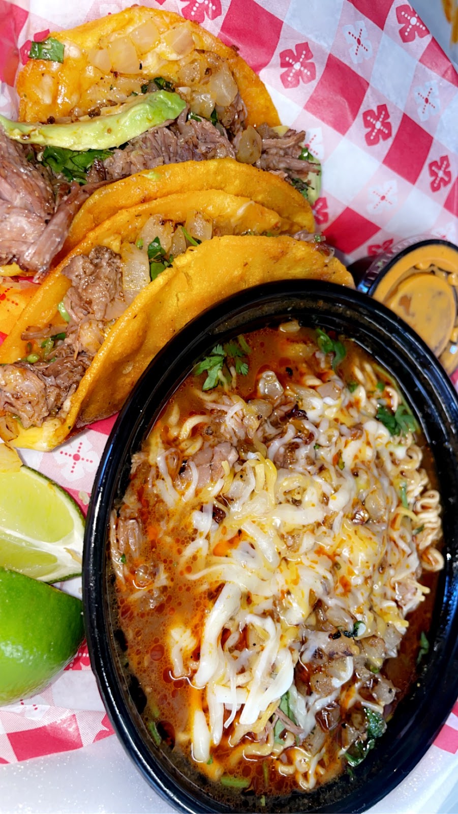 Veros Place | restaurant | 3206 N Main St, Roswell, NM 88201, USA | 5755002849 OR +1 575-500-2849