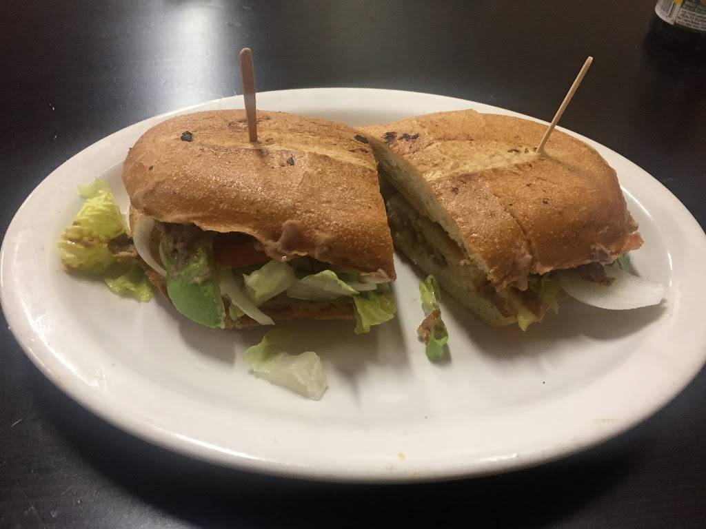 Taqueria El GYM | restaurant | 900 S 3rd St suite b, Renton, WA 98057, USA | 4252765579 OR +1 425-276-5579