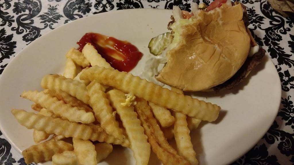 Tellico Junction Cafe | restaurant | 17 Main St, Englewood, TN 37329, USA | 4238877770 OR +1 423-887-7770