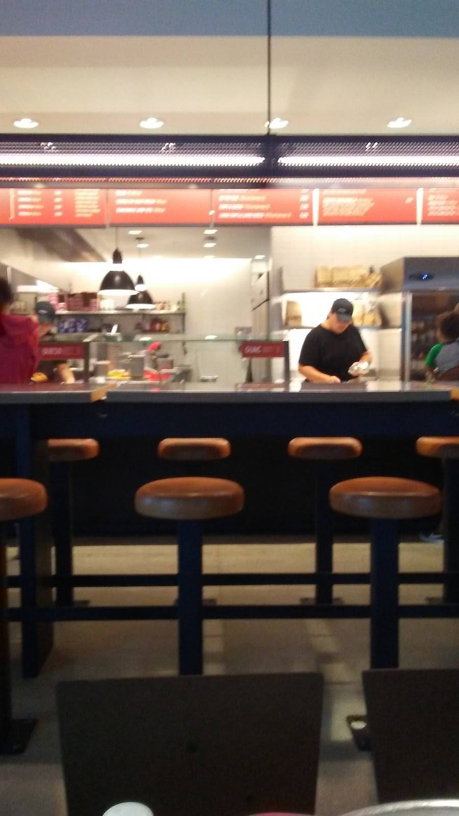Chipotle Mexican Grill | restaurant | 22941 Lyden Dr, Estero, FL 33928, USA | 2394953165 OR +1 239-495-3165
