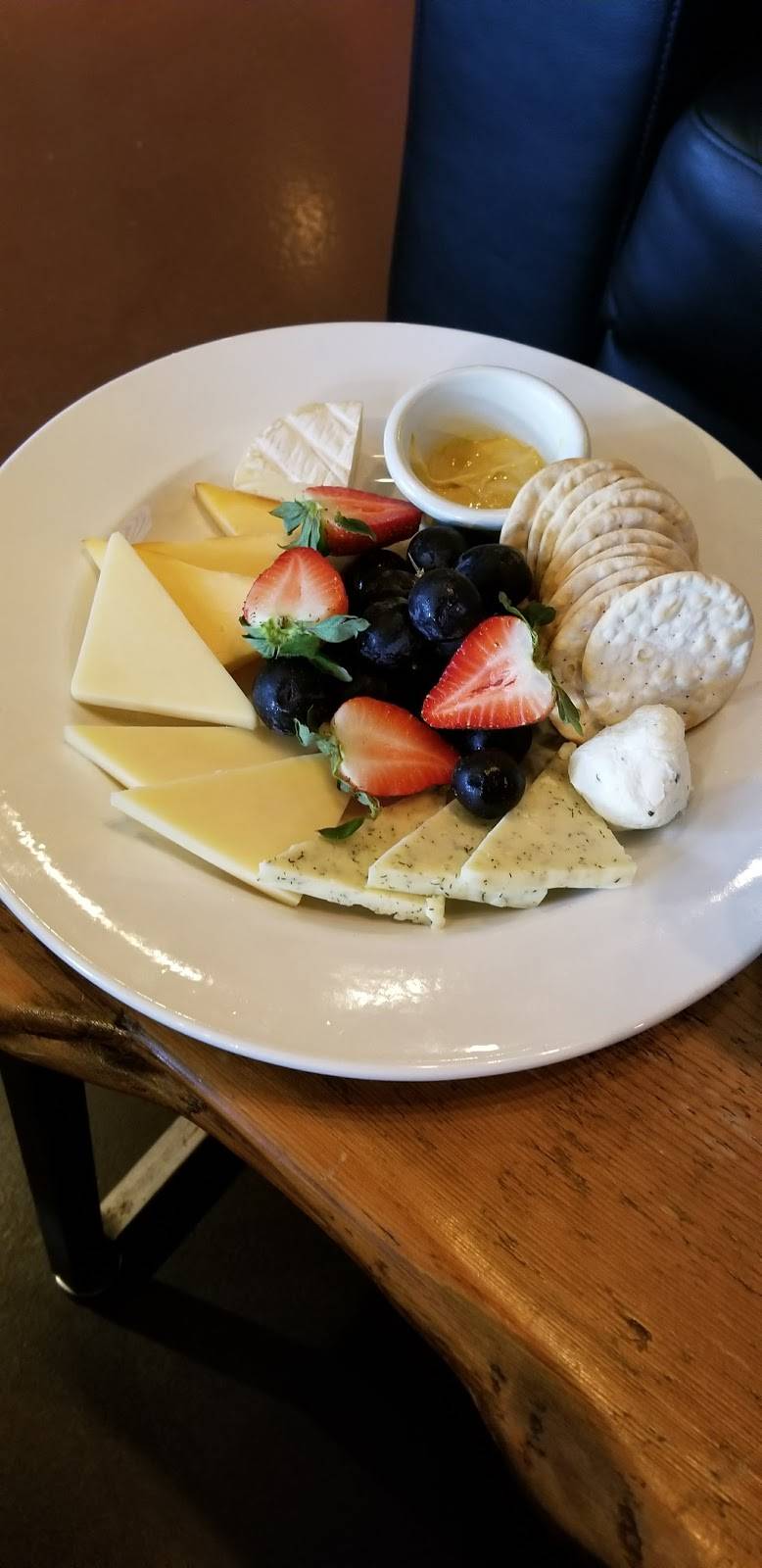 Brix 33 Fine Wines and Bistro | restaurant | 8351 FL-54 Unit 109, New Port Richey, FL 34655, USA | 7278357912 OR +1 727-835-7912