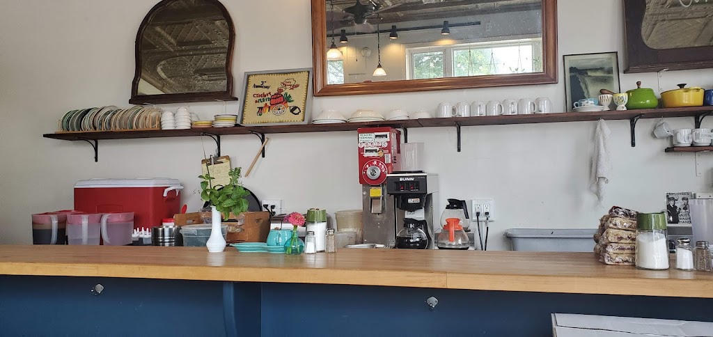 Comfort & Floyd | restaurant | 1301 S 11th St, Philadelphia, PA 19147, USA | 2154652917 OR +1 215-465-2917