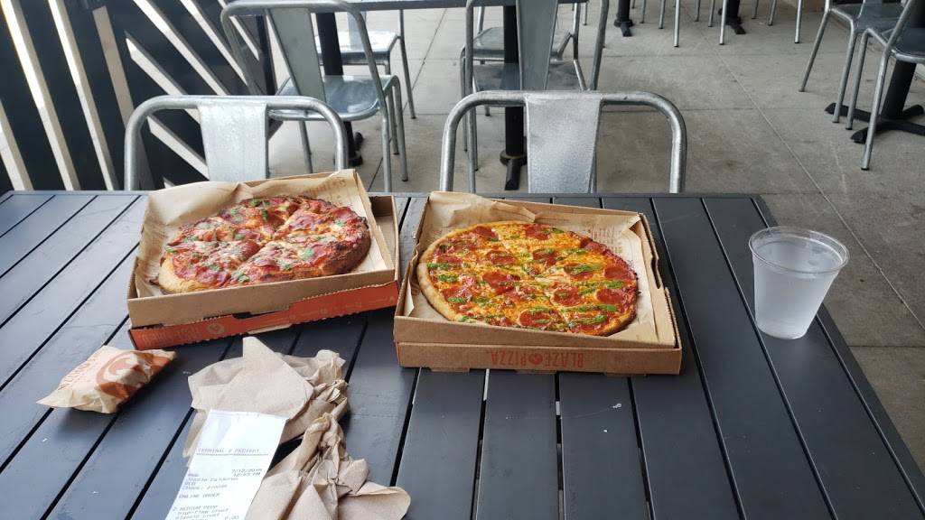 Blaze Pizza | restaurant | 707 Richard Arrington Junior Boulevard South, 7th Ave S, Birmingham, AL 35233, USA | 2053783888 OR +1 205-378-3888