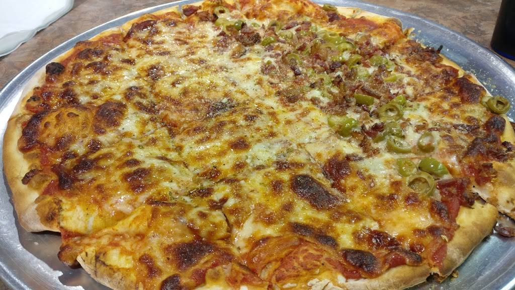 Marias Pizza | restaurant | 134 S Main St, Oregon, WI 53575, USA | 6088355455 OR +1 608-835-5455