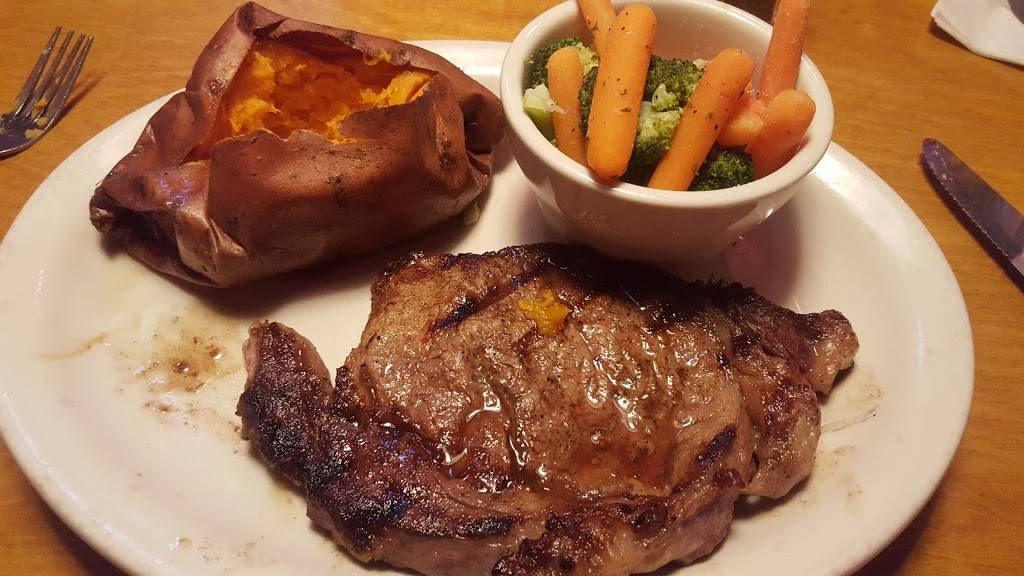 Texas Roadhouse | restaurant | 8440 Lyra Dr, Columbus, OH 43240, USA | 6144368300 OR +1 614-436-8300