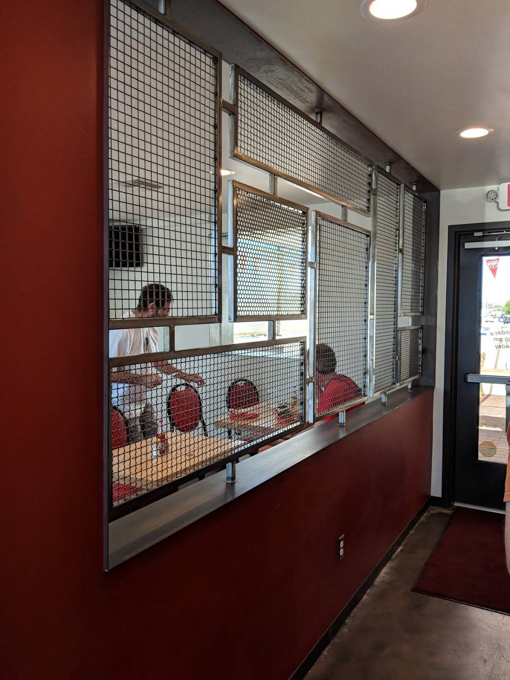 Smokey Mo | restaurant | 2650 N 1st Ave, Tucson, AZ 85719, USA | 5202038250 OR +1 520-203-8250