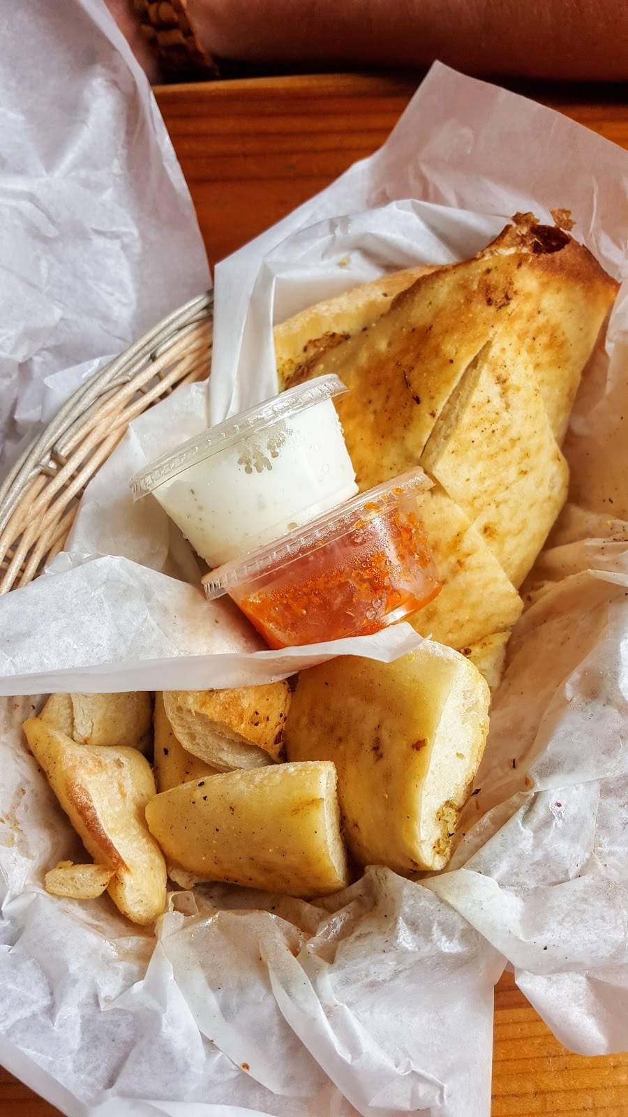 Pizza Port Ocean Beach | restaurant | 1956 Bacon St, San Diego, CA 92107, USA | 6192244700 OR +1 619-224-4700