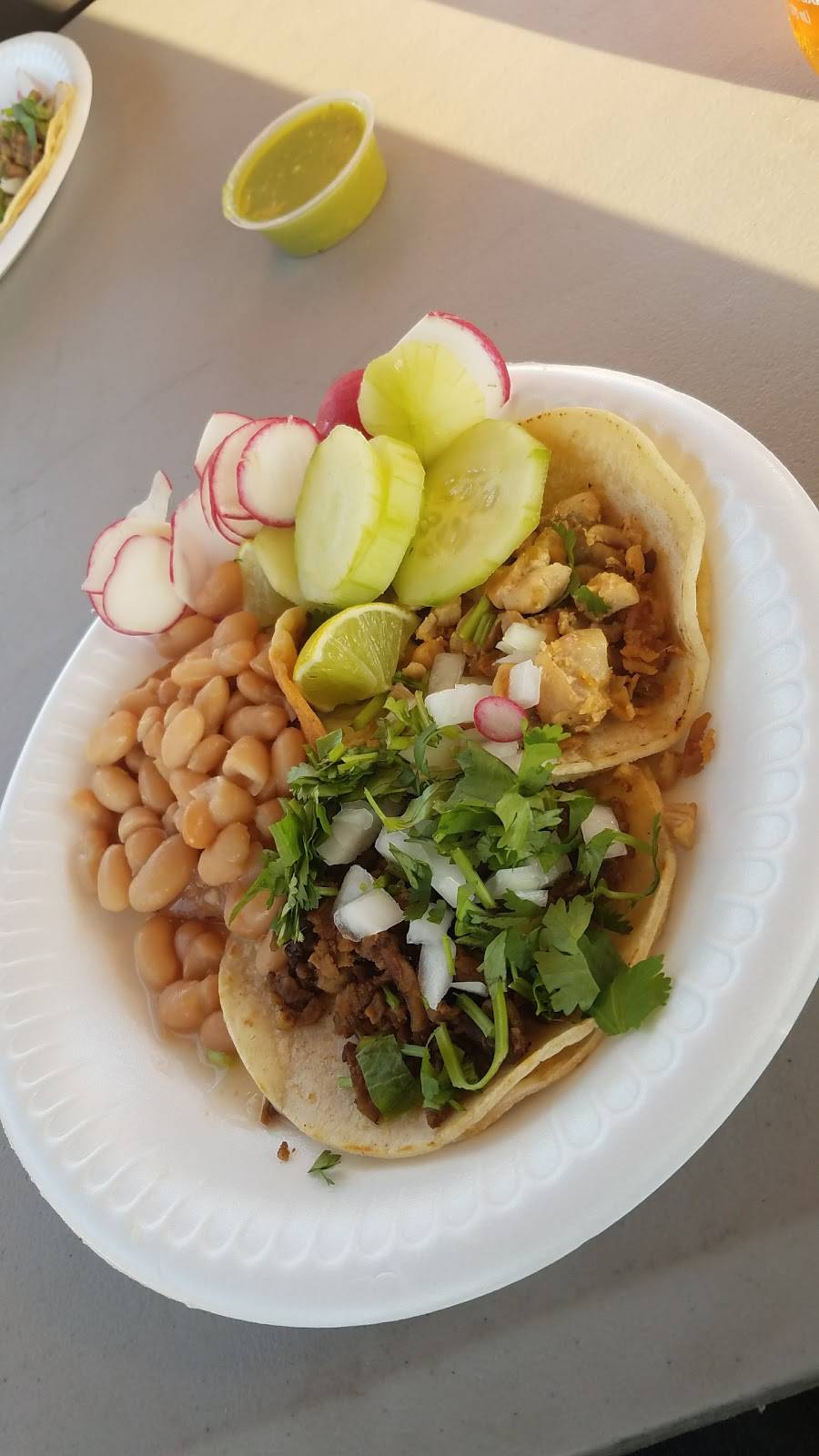 Divas Tacos | restaurant | 14439 Vanowen St, Van Nuys, CA 91405, USA | 8188268972 OR +1 818-826-8972