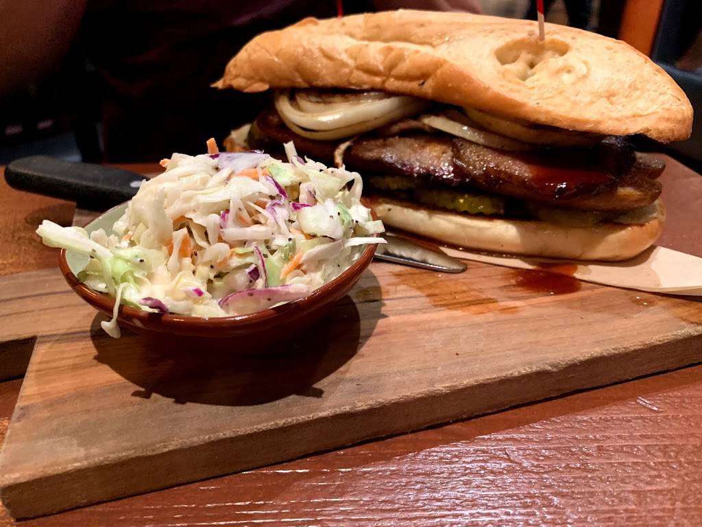 Babes Bar-B-Que & Brewhouse | restaurant | 71800 CA-111 Ste A 176, Rancho Mirage, CA 92270, USA | 7603468738 OR +1 760-346-8738